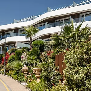marivent-luxury-apartments.topcostabravahotels.com/